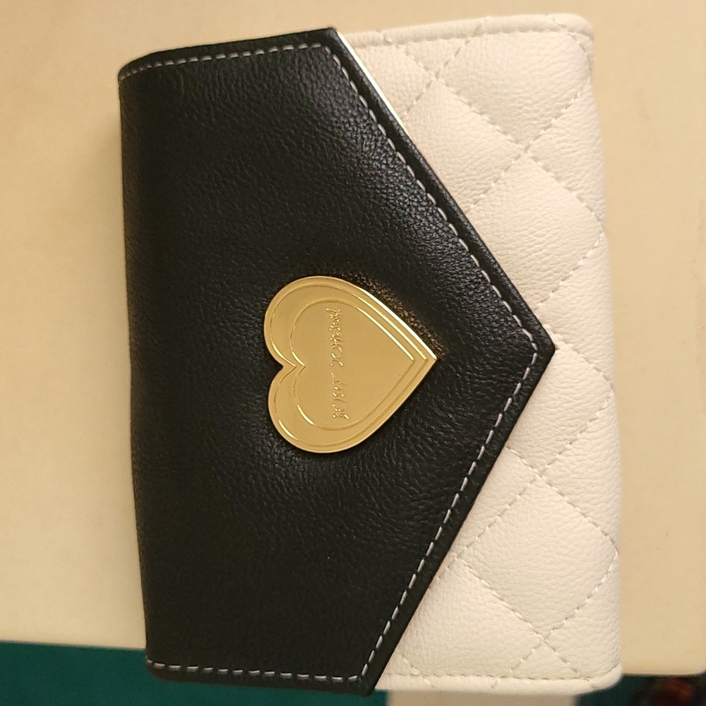 Betsey Johnson wallet